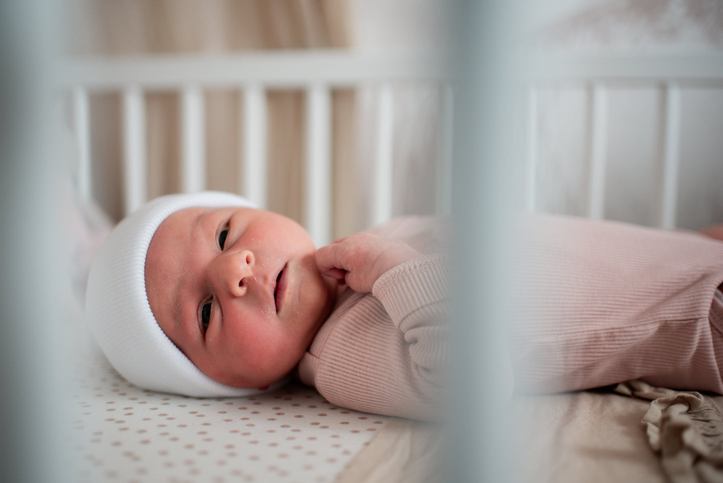 Geboorte muts wit extra warm.