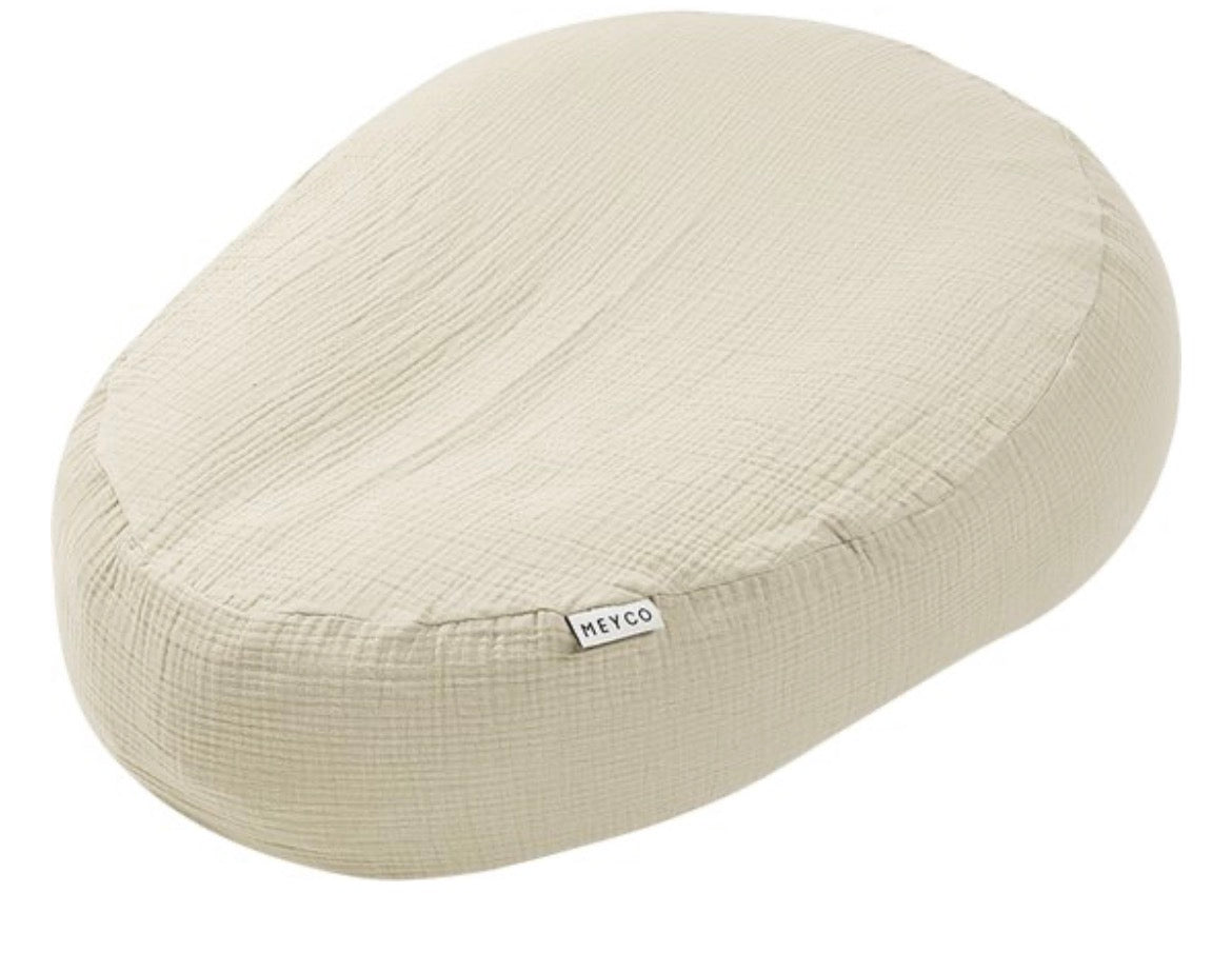 Universele relaxhoes van Meyco baby.